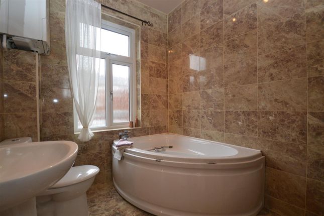 3, Lennon Street, Chorley photo 4
