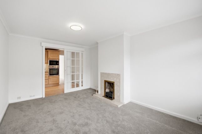 62 Weavers' Knowe Crescent, Edinburgh photo 3