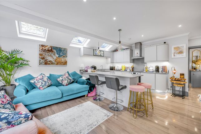 Thumbnail Flat for sale in Querrin Street, London