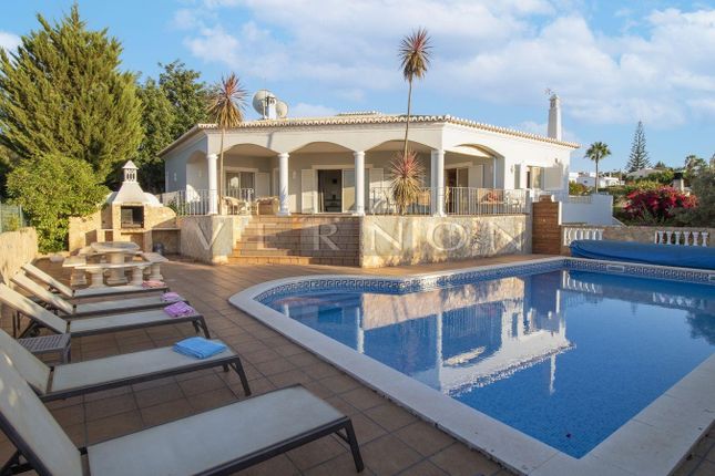 Thumbnail Villa for sale in Carvoeiro - Sesmarias Country Club, Lagoa E Carvoeiro, Lagoa Algarve