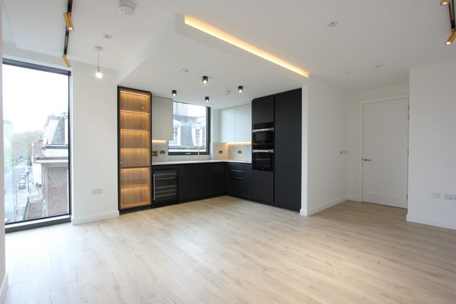 Thumbnail Triplex to rent in Vermont House, 8 Dingley Road, London