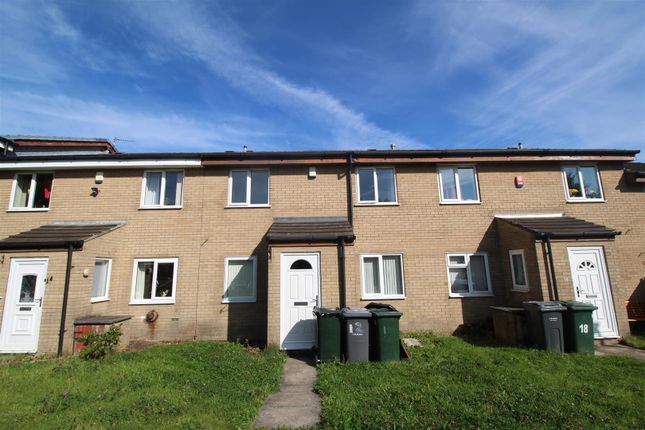 Thumbnail Flat for sale in Hydale Court, Low Moor, Bradford