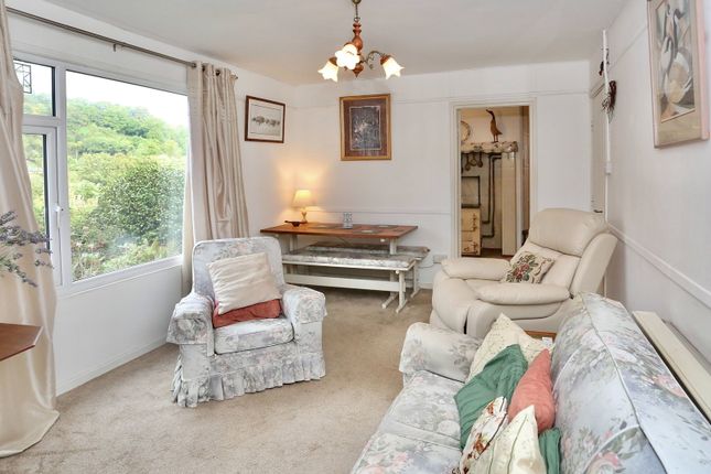 Park Crescent, Abergavenny photo 4