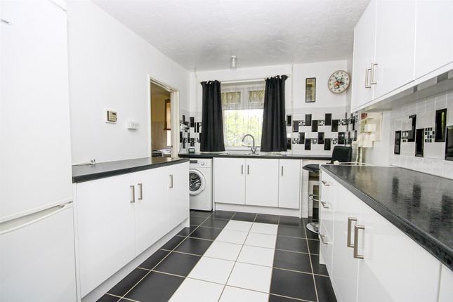 82, Friends Road, Norwich photo 3