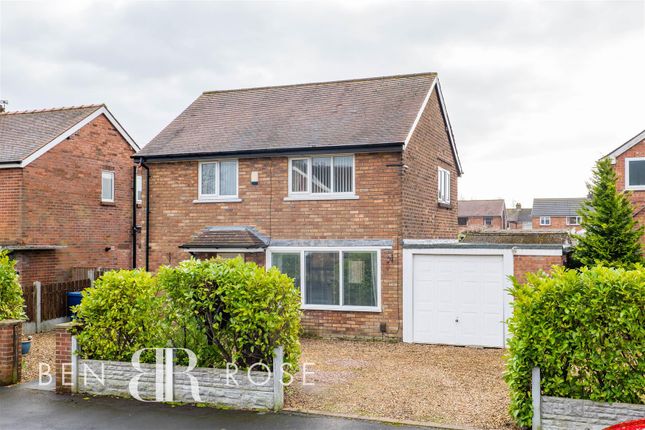 Thumbnail Detached house for sale in Cinnamon Hill Drive North, Walton-Le-Dale, Preston