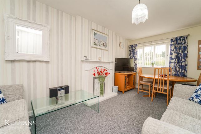 56, Wayfarers Way, Swinton photo 4