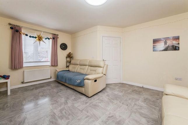2, Somerville Crescent, Exeter photo 2