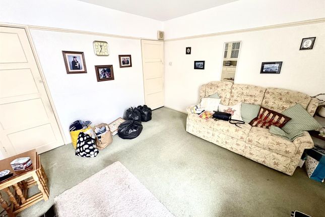 116, Rosebery Street, Swindon photo 3