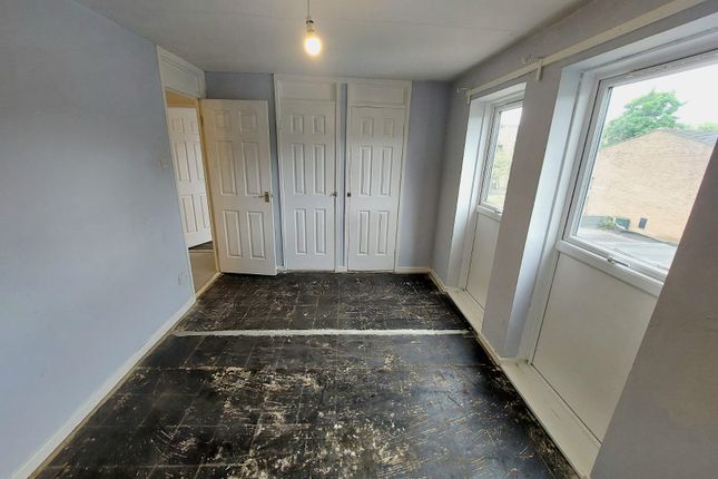 32, Hylton Court, Washington photo 5