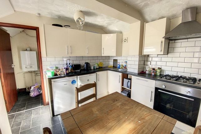 69 Cathays Terrace, Cardiff photo 4
