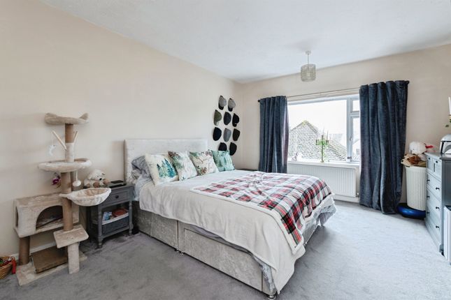 150a, Pinehurst Road, Ferndown photo 3