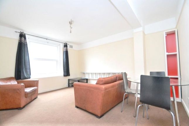 Flat to rent in New Cross Road, Canary Wharf