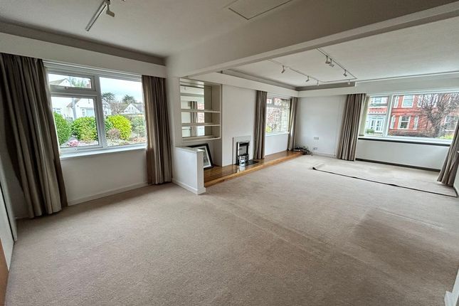 32, Whitehall Road, Colwyn Bay photo 3