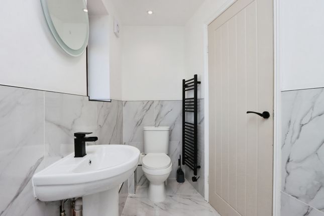 32a, Witney Street, Sheffield photo 4