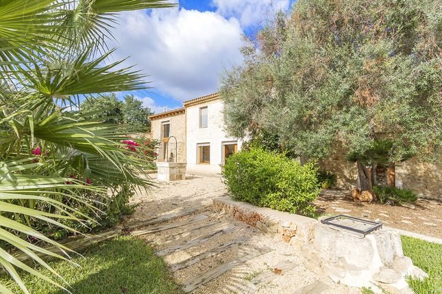 Country house for sale in Country Home, Manacor, Mallorca, 07500