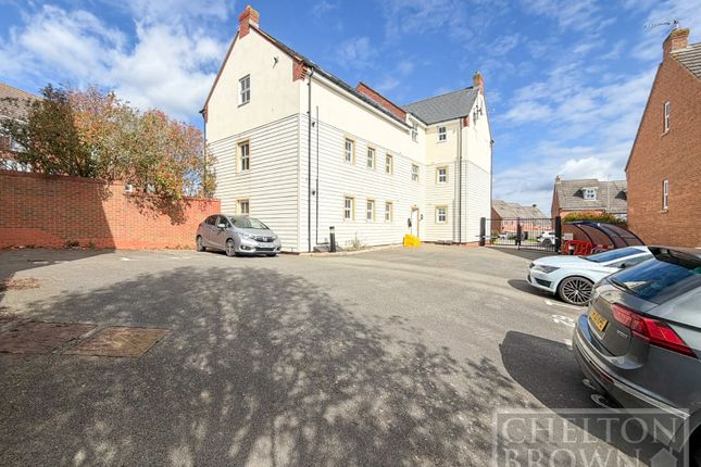 56, Farnborough Drive, Northamptonshire photo 2
