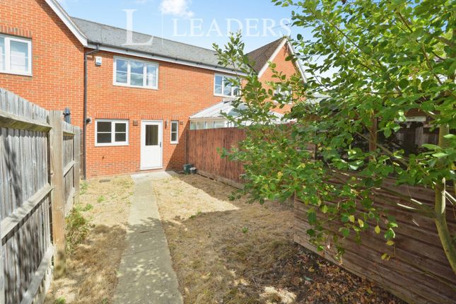 146, Mortimer Way, Essex photo 2