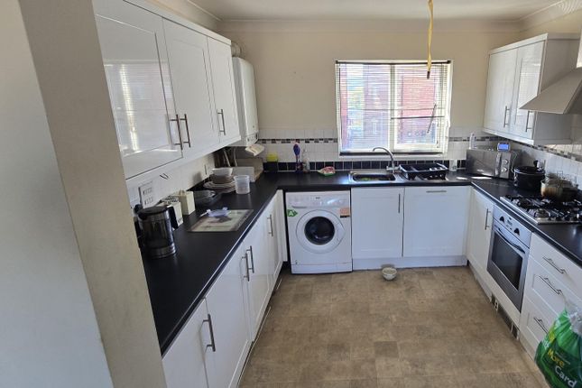 74, Cambridge Court, Bishop Auckland photo 5