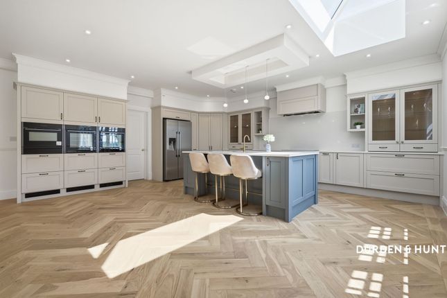 Golden Oaks East Hanningfield Road, Chelmsford photo 2