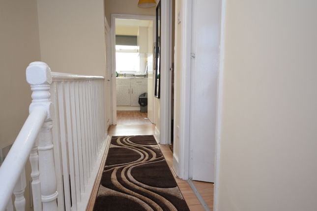 Maud Road, London photo 4