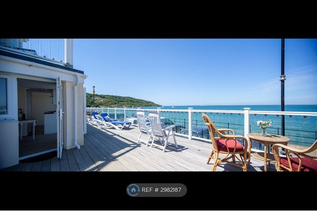 Pilots Point, The Beach, Totland Bay photo 3
