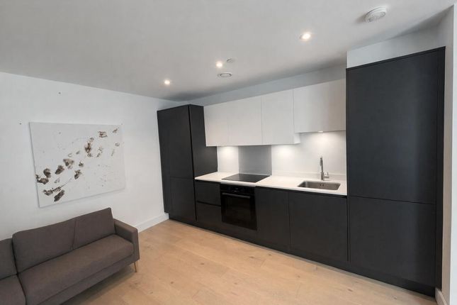park house apartments, slough photo 3