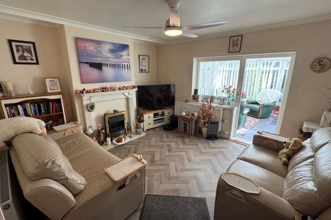 Marlas Road, Bridgend photo 2