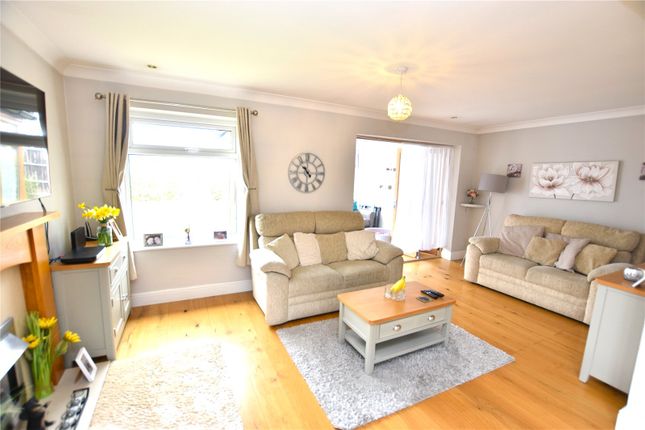 17, Wilton Court, Hampshire photo 3