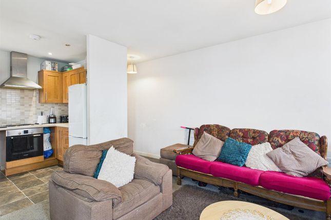 70 Rill Court, Pine Street, Aylesbury photo 4