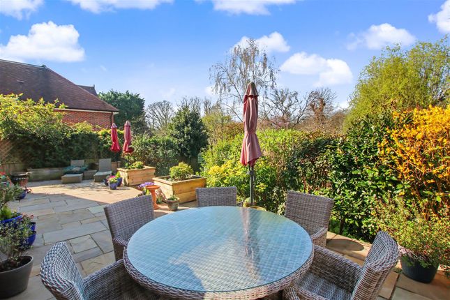 Oak View, Oxshott Road, Leatherhead photo 4