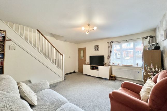 28, Jubilee Gardens, Staining photo 2