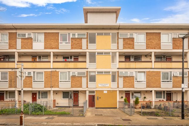 Maisonette for sale in Whitethorn Street, Bromley-By-Bow