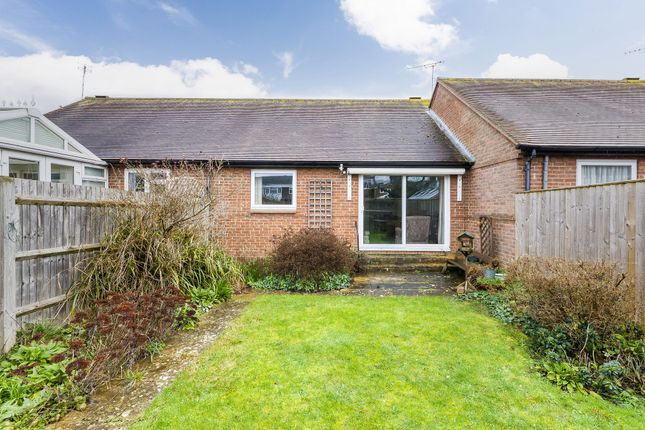14 Manor Court, Abingdon photo 4