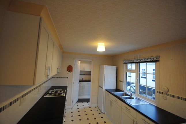 3 Sycamore Crescent, Woodmancote Park Homes, Cheltenham photo 4