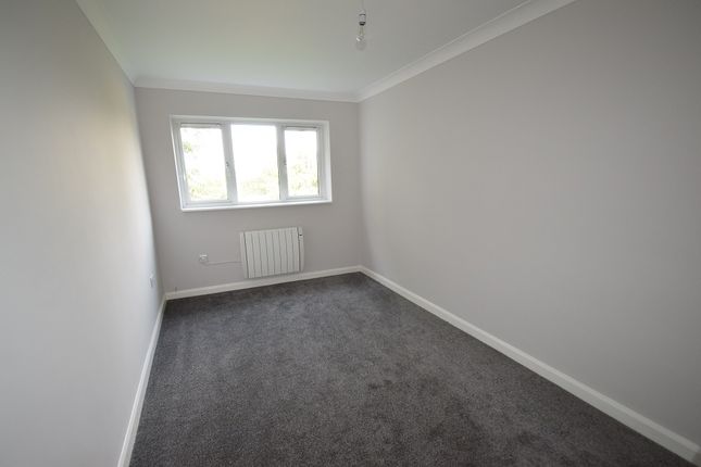Flat 3 Sovereign Court, 1217, London Road, LEIGH-ON-SEA photo 4