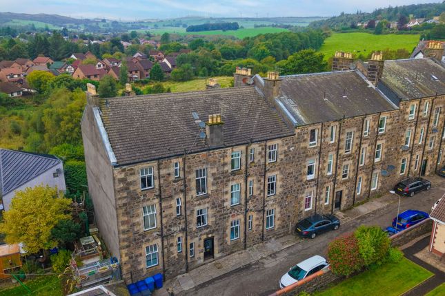 1-bed flat on 1/1, Rosebank Terrace, Kilmacolm, £90,000