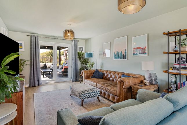 23 Curlew Drive, Westward Ho! photo 3