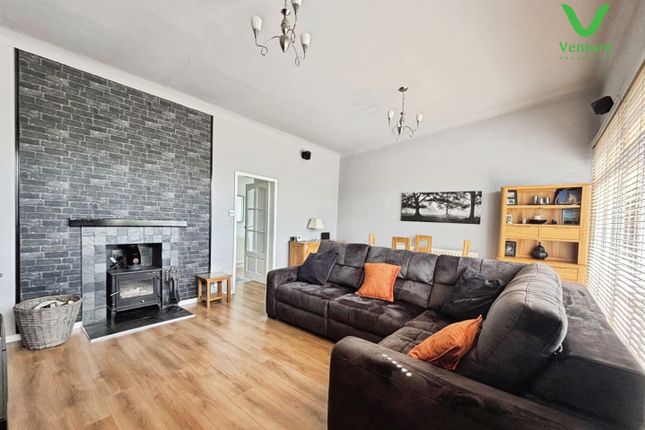15, Woodifield Hill, Crook photo 3