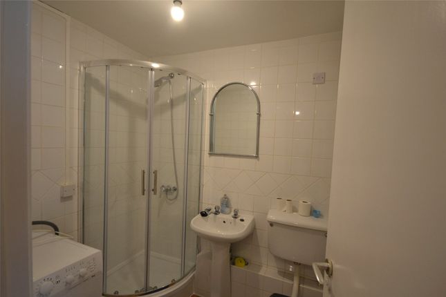 6, Bruckner Street, London photo 4