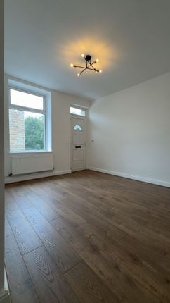 14 Redruth Street, Burnley photo 4