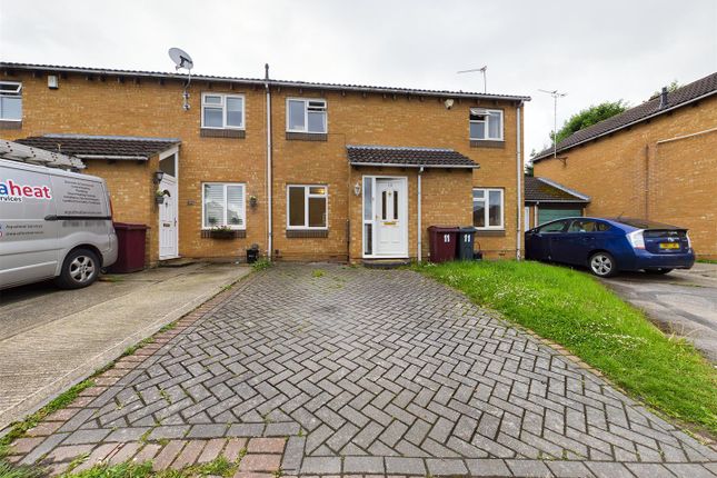 2 bed terraced house for sale in Midwinter Close, Tilehurst, Reading RG30