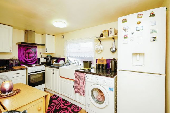 Thumbnail Mobile/park home for sale in Beaumont Park, Mill Lane, Bradwell, Great Yarmouth