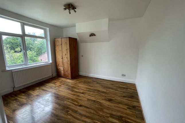 Lampton Avenue, Hounslow photo 5