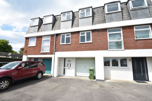 Thumbnail Detached house to rent in Warsash Road, Warsash, Southampton