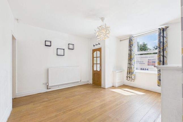 107 Manchester Road, Manchester photo 3
