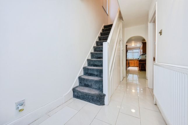 9, Thornhill Road, Luton photo 2