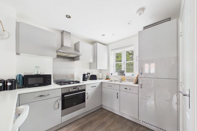 62 Aintree Avenue, Towcester photo 4