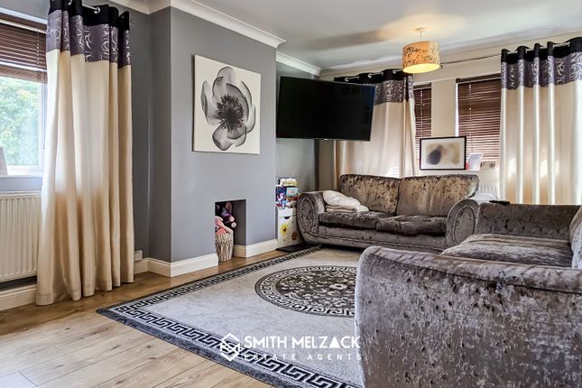 Thumbnail Flat for sale in Newland Court, Forty Avenue, Wembley