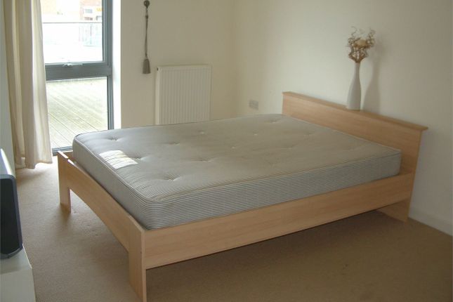 Flat 34, 93, Abbott's Wharf, Stainsby Road, London photo 4