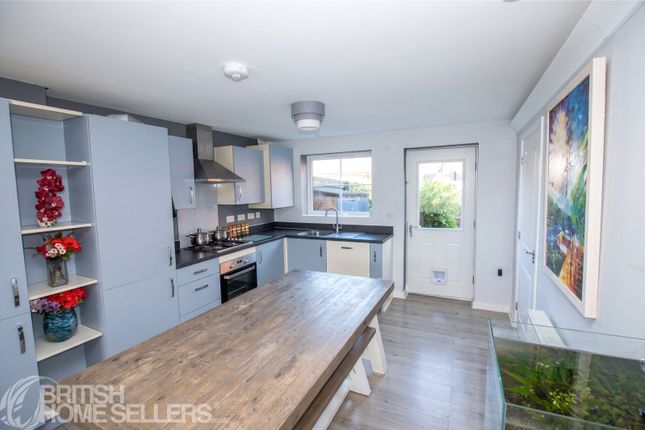 9, Martin Way, Devon photo 2
